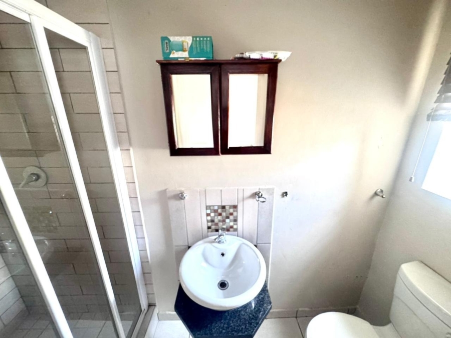 To Let 2 Bedroom Property for Rent in Waterval East North West